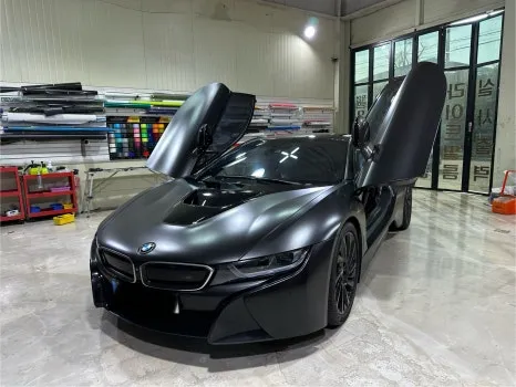 BMW i8のカーラッピング事例 施工写真 4-1