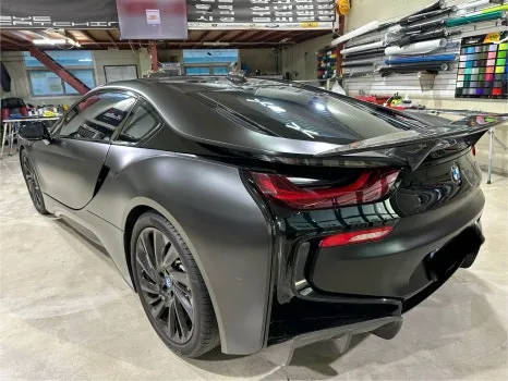 BMW i8のカーラッピング事例 施工写真 3-2
