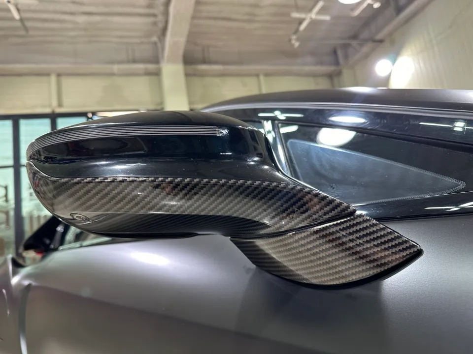 BMW i8のカーラッピング事例 施工写真 1-3