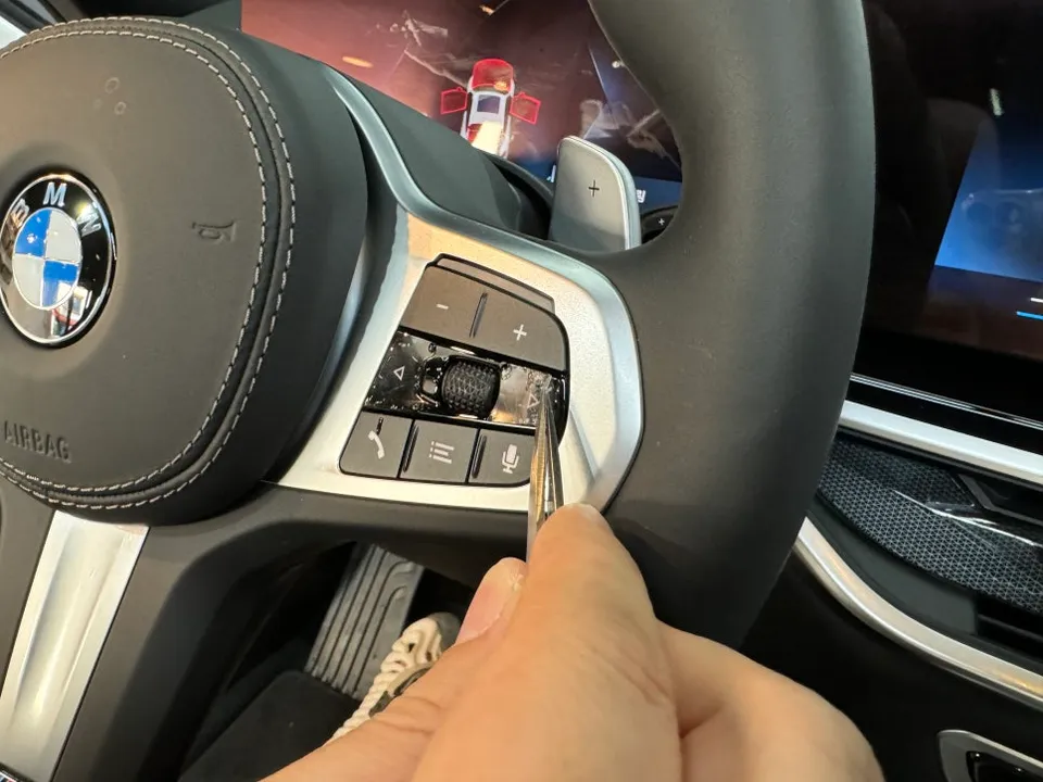 BMW X6のPPF施工事例｜無光・室内施工 施工写真 2-3