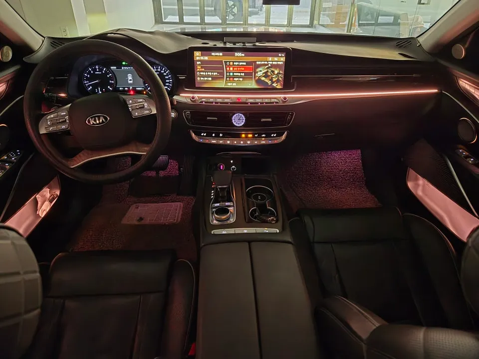 Kia K900 ambient lighting review