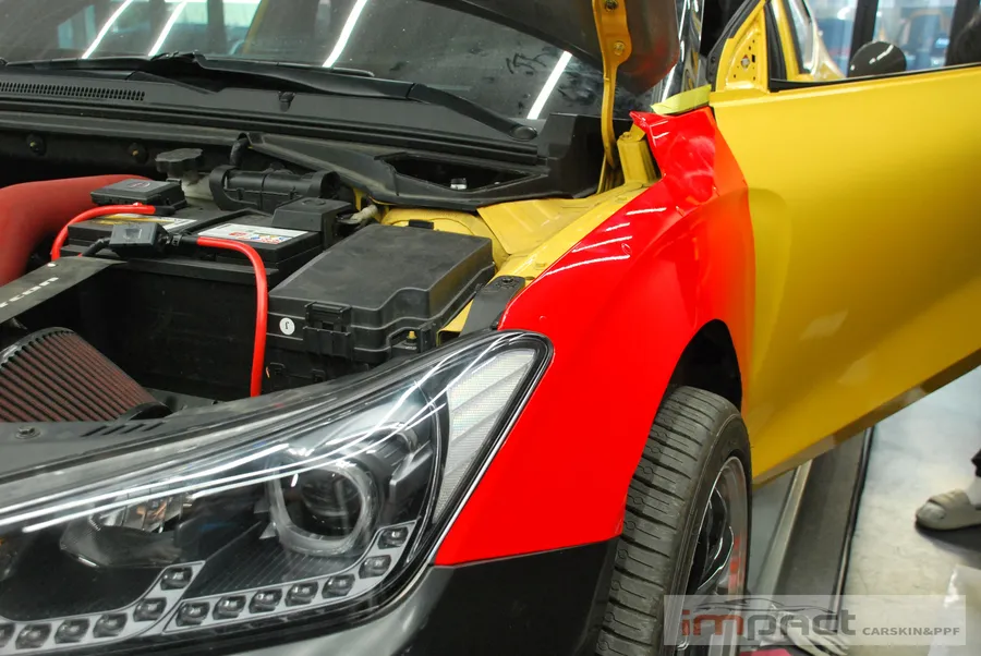 Hyundai Veloster Nのカーラッピング事例｜費用目安・仕上がり 施工写真 3-1