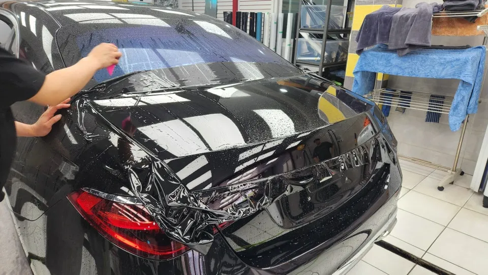 Mercedes-Benz S580 MaybachのPPF施工事例 施工写真 1-2