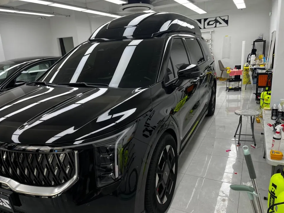 Kia Carnival KA4 vinyl wrap - Kia Carnival KA4 Vinyl Wrap Review: Cost & Results photo 3