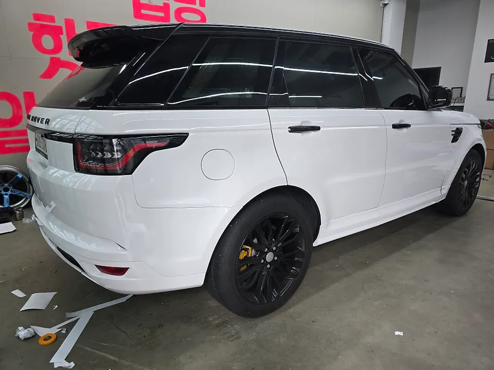 Land Rover Range Rover Sport vinyl wrap - Land Rover Range Rover Sport Vinyl Wrap Review — Cost photo 6