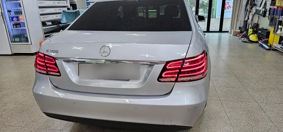 Mercedes-Benz E300 body repair - Mercedes-Benz E300 Body Repair & Painting Review — Cost & Results photo 3