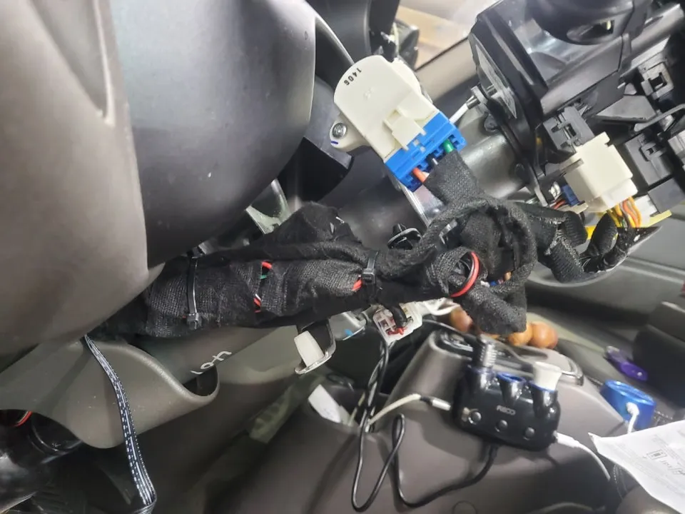 Hyundai Porterのドラレコ取付事例|費用目安・仕上がり 施工写真 3-2