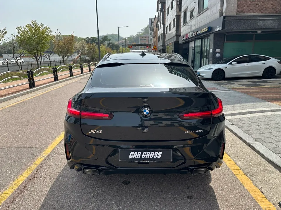 BMW X4 PPF施工事例:本国での実例と費用目安 施工写真 1-2
