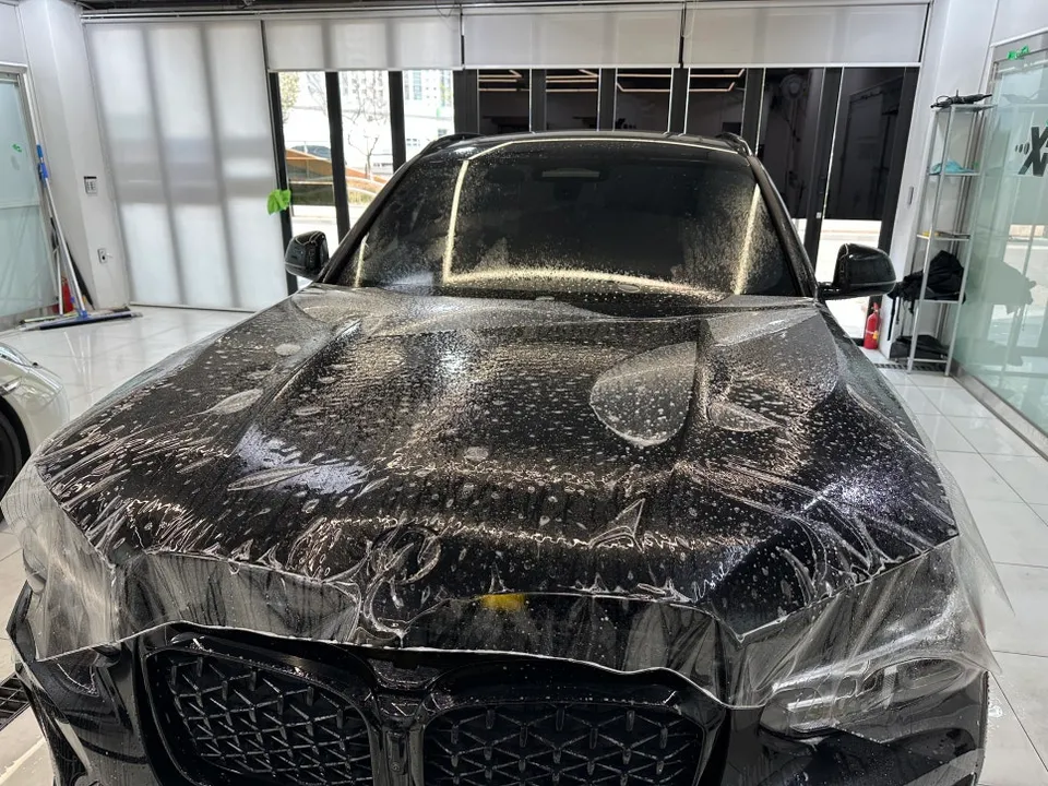 BMW X4 PPF施工事例:本国での実例と費用目安 施工写真 3-2