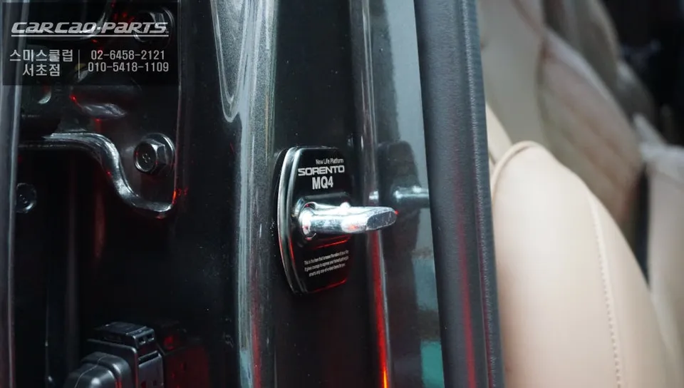 Kia Sorento oem options - Kia Sorento MQ4 Ghost Door Review — Enhanced Convenience photo 4