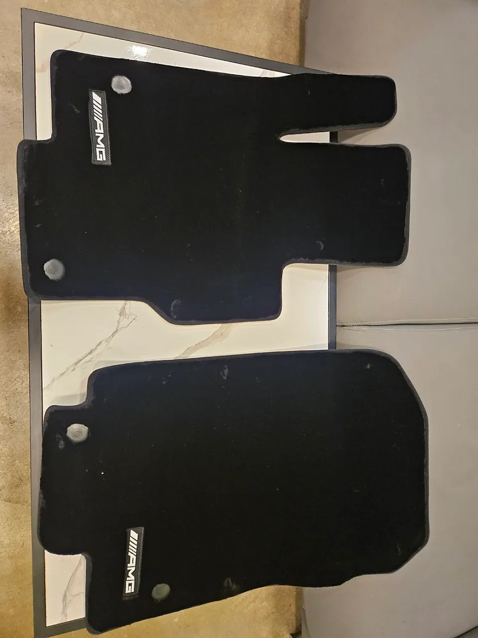 Mercedes-Benz GLS ambient lighting installation result