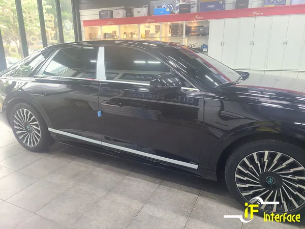 Hyundai Grandeur GN7のカーフィルム施工事例 施工写真 5