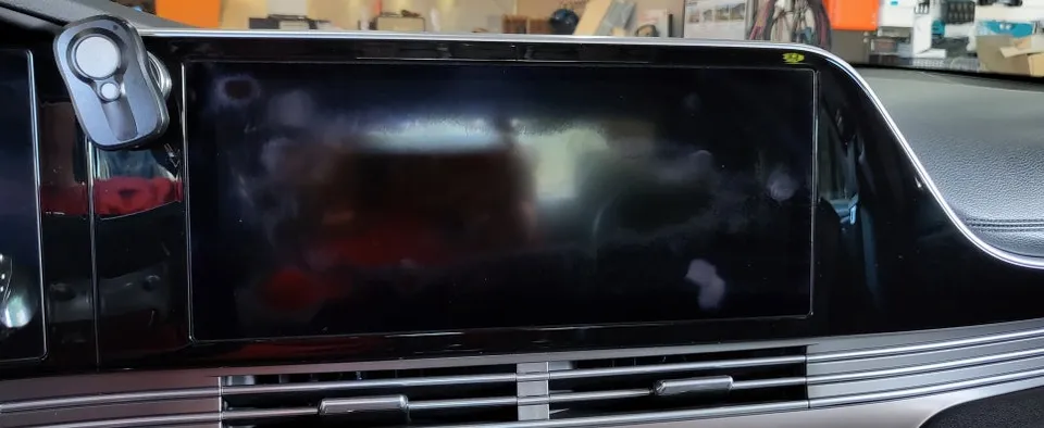 Hyundai Grandeur IG OEM Options Retrofit Review photo 6