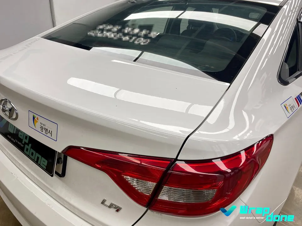 Hyundai Sonata LFのカーラッピング事例|撮影用警察車両風カスタム 施工写真 3-2