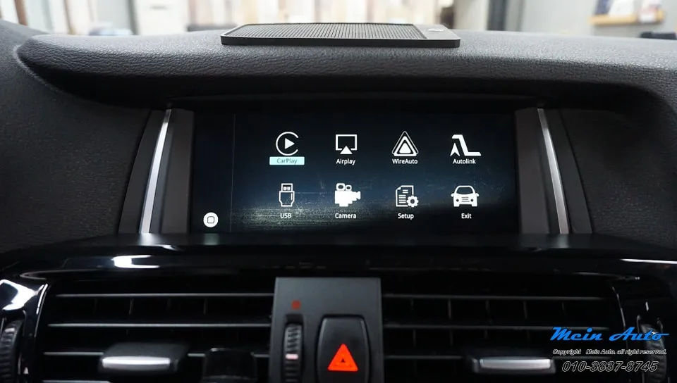 BMW 5 SeriesのAndroid Auto・CarPlay取付事例 施工写真 5