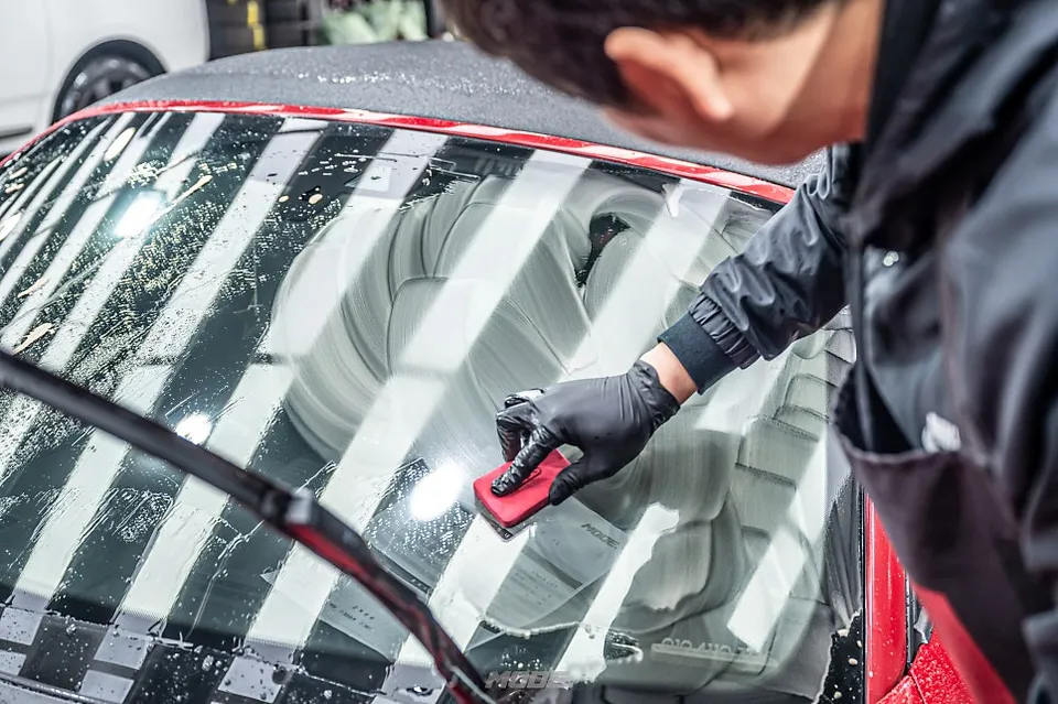 ポルシェ 718 Boxster GTSのガラスコーティング事例|費用目安・仕上がり 施工写真 3-3