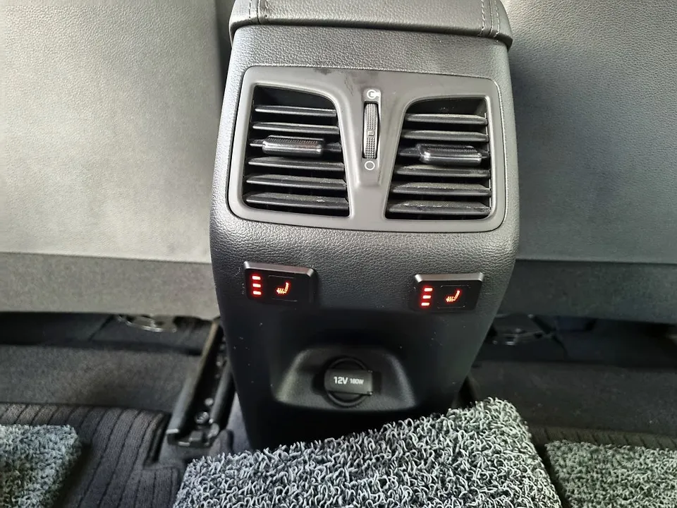 Hyundai Sonata Ventilated & Heated Seats Review — Enhanced Comfor photo 4