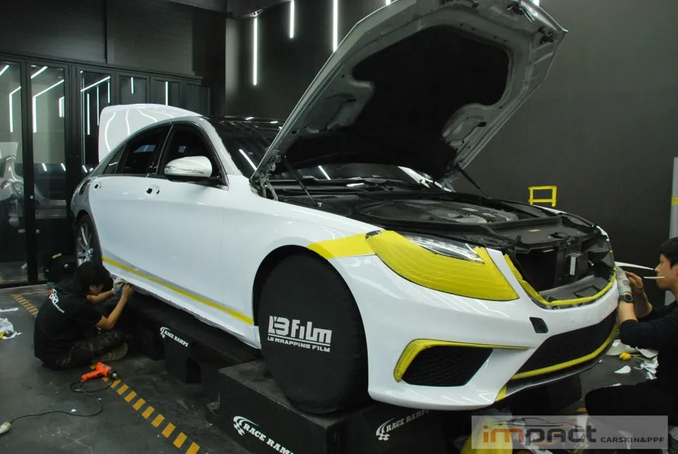 Mercedes-Benz S-Classのカーラッピング事例|費用目安・仕上がり 施工写真 3-2