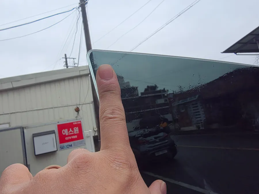 Tesla Model Yのカーフィルム施工事例｜費用目安・仕上がり 施工写真 3-3