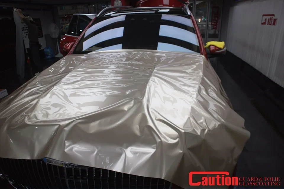 Mercedes-Benz Maybach vinyl wrap - Mercedes-Benz Maybach Vinyl Wrap Review: Two-Tone Luxury photo 3
