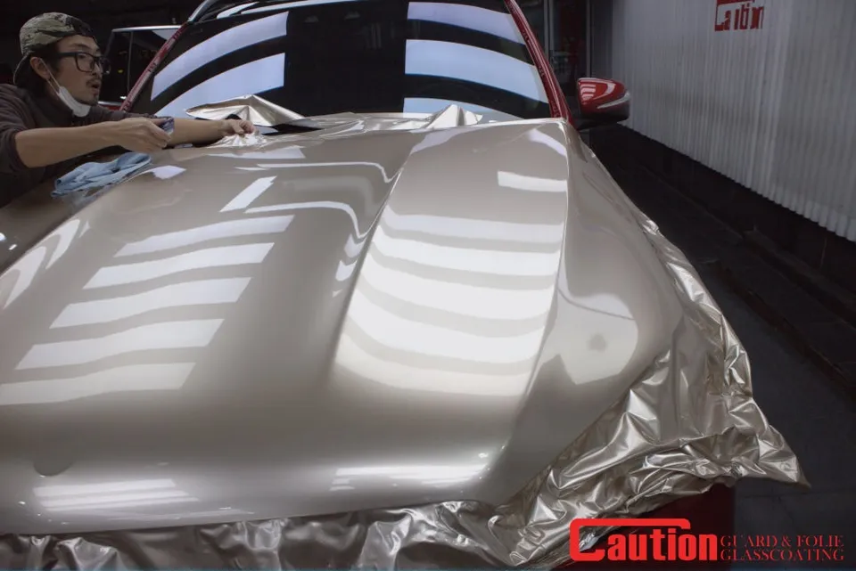 Mercedes-Benz Maybach vinyl wrap - Mercedes-Benz Maybach Vinyl Wrap Review: Two-Tone Luxury photo 4