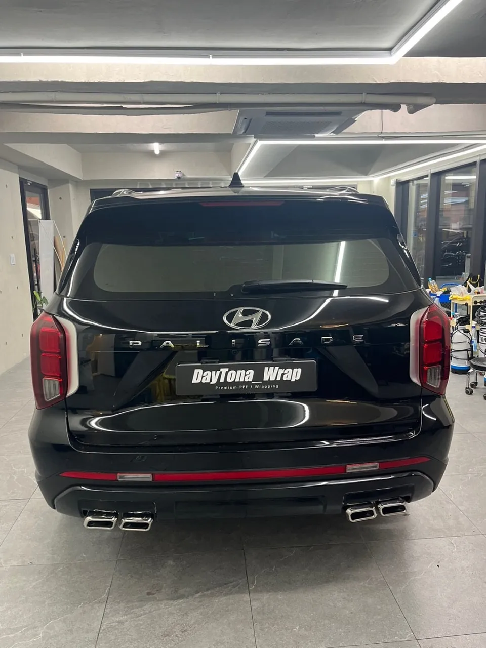 Hyundai Palisadeのカーラッピング事例|費用目安・仕上がり 施工写真 1-2