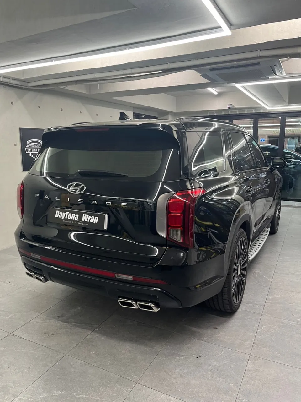 Hyundai Palisadeのカーラッピング事例|費用目安・仕上がり 施工写真 2-2