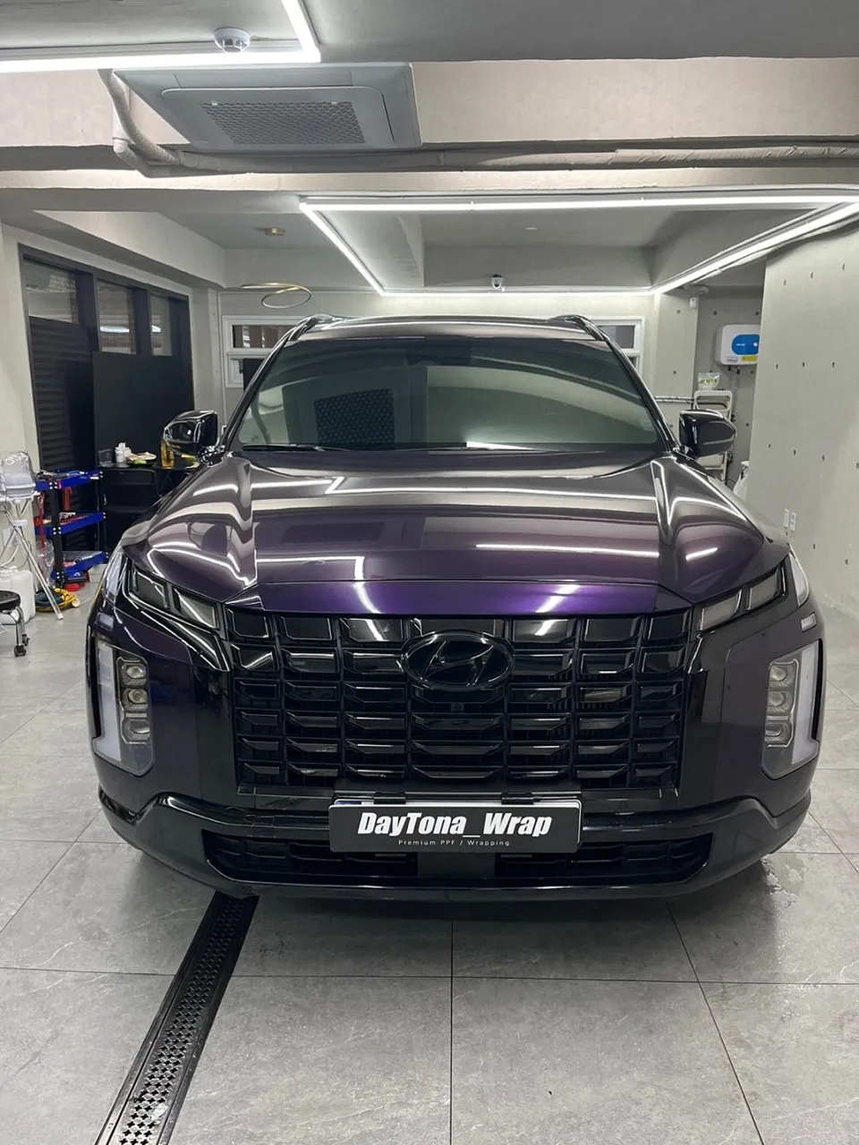 Hyundai Palisadeのカーラッピング事例|費用目安・仕上がり 施工写真 3-2