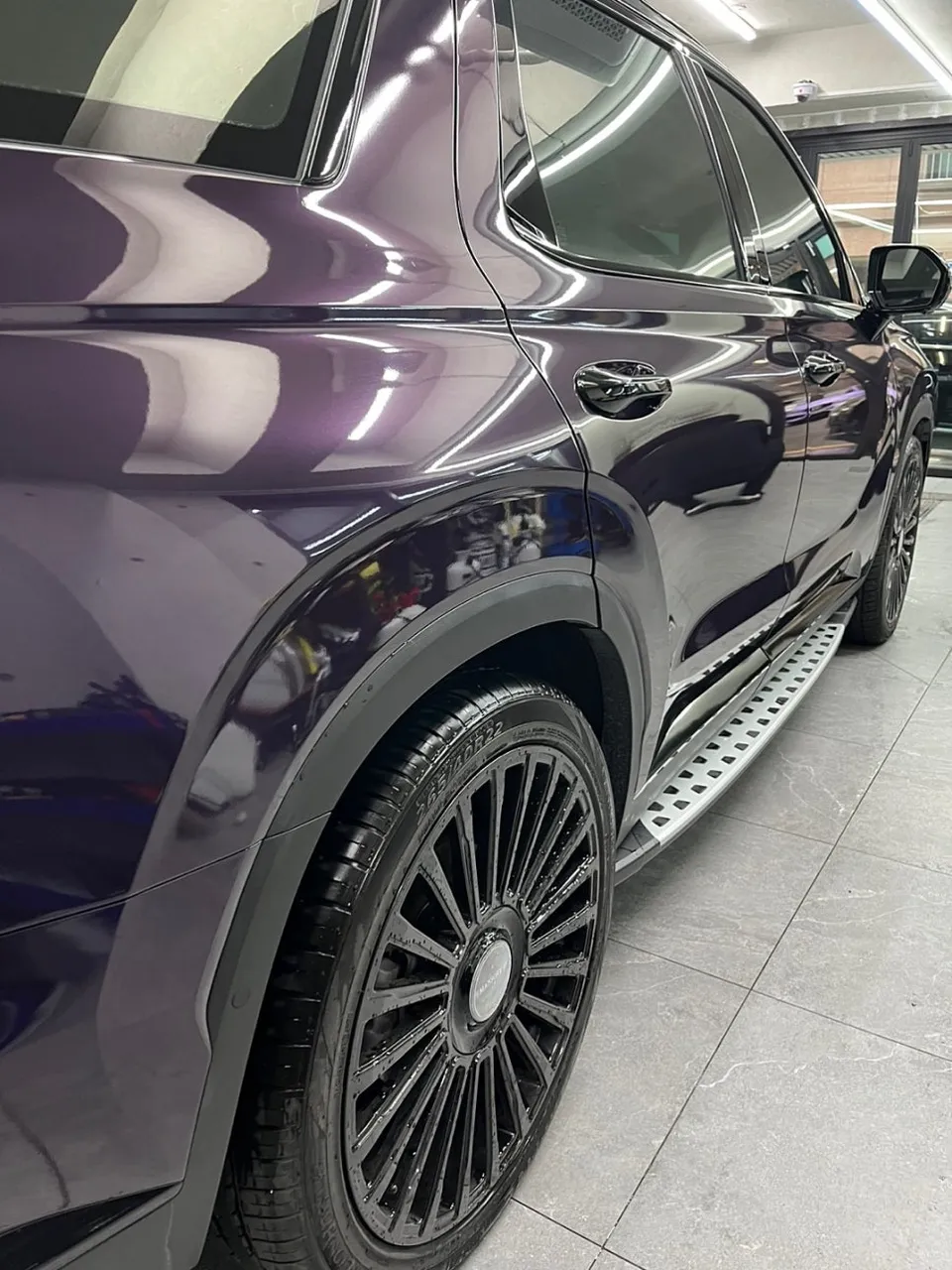Hyundai Palisadeのカーラッピング事例|費用目安・仕上がり 施工写真 2-3