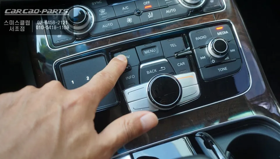 Audi A8 android head unit - Audi A8 Android Head Unit Review: CarPlay Upgrade photo 3