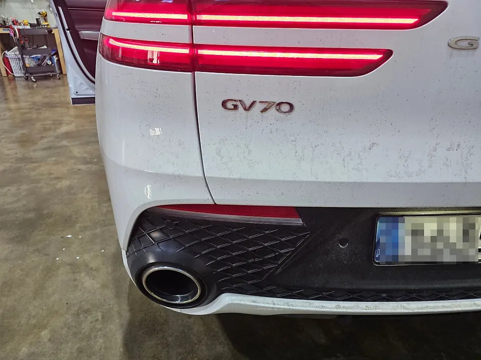 Genesis GV70 lighting upgrade - Genesis GV70 Lighting Upgrade Review: Cost & Results photo 3