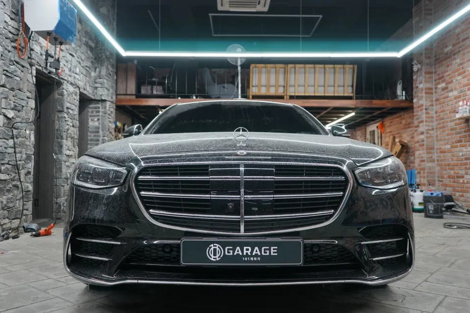 Mercedes-Benz S500 chrome delete - Mercedes-Benz S500 Chrome Delete Review — Enhanced Aesthetics photo 3