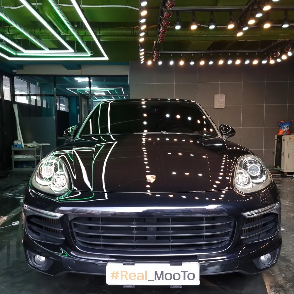 Porsche Cayenne paint correction installation result