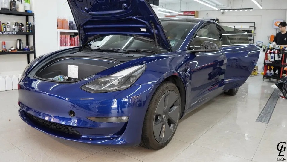 Tesla Model 3のカーラッピング事例|費用目安・仕上がり 施工写真 3-1