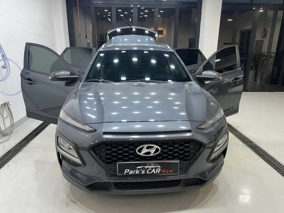 Hyundai Konaのカーフィルム施工事例|断熱・紫外線対策 施工写真 3-3