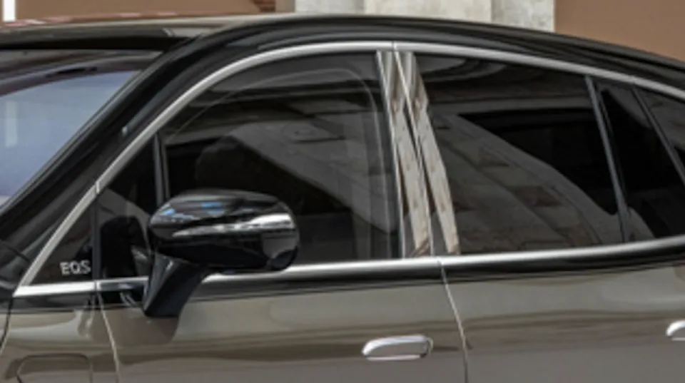 Mercedes-Benz EQS SUV 580 body kit - Mercedes-Benz EQS 580 Body Kit Upgrade Review photo 5