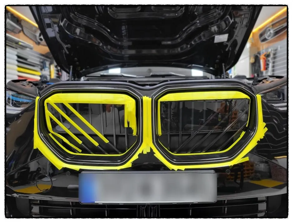 BMW X3のカーラッピング事例|費用目安・仕上がり 施工写真 1-2