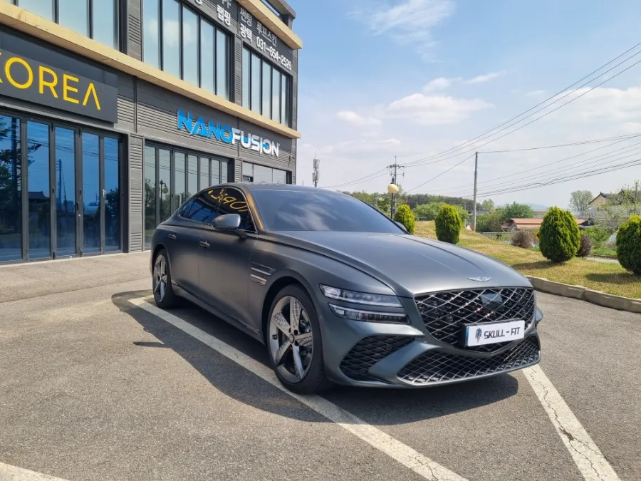 Genesis G80のカーラッピング事例|費用目安・仕上がり 写真