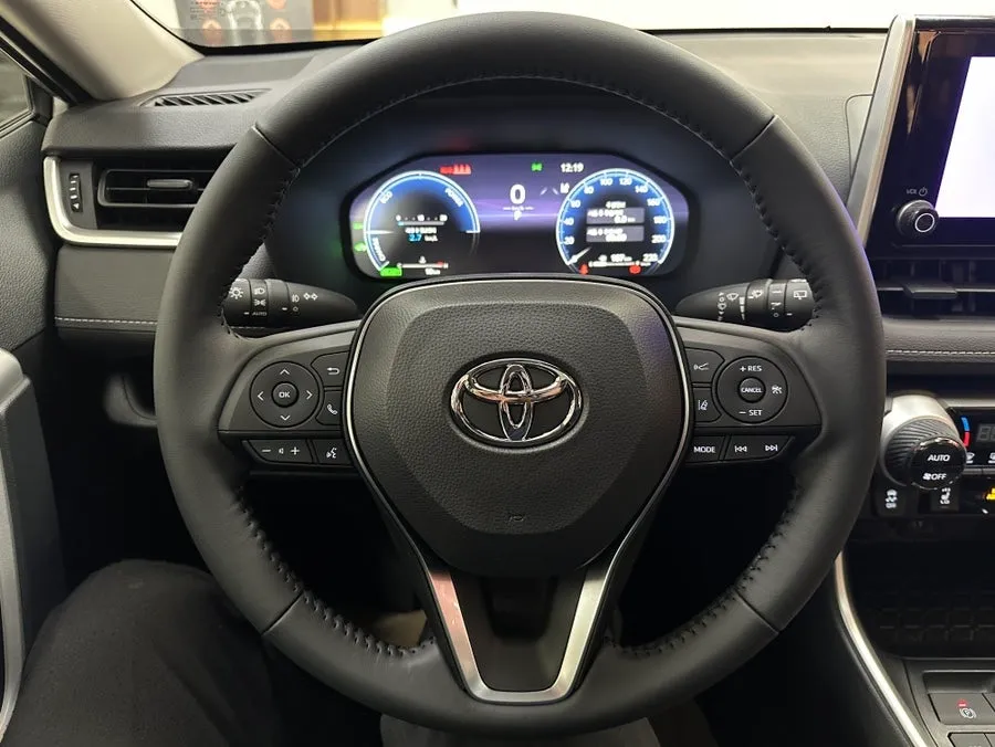 Toyota RAV4 steering wheel - Toyota RAV4 Steering Wheel Heater Upgrade Review photo 5