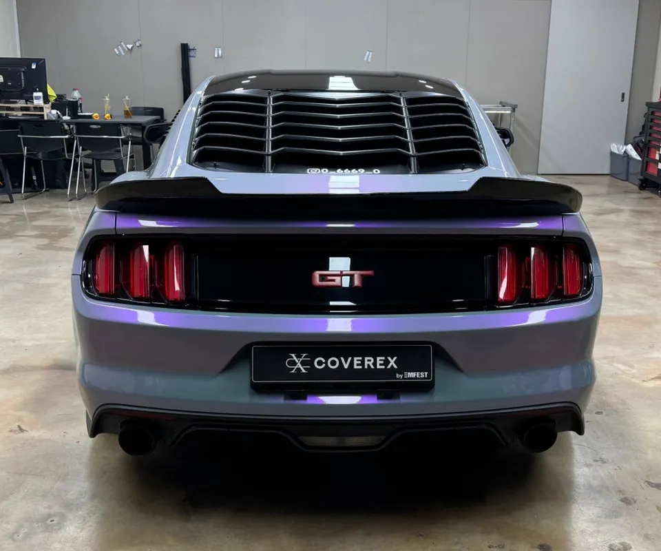 Ford Mustangのカーラッピング事例|費用目安・仕上がり 施工写真 1-2