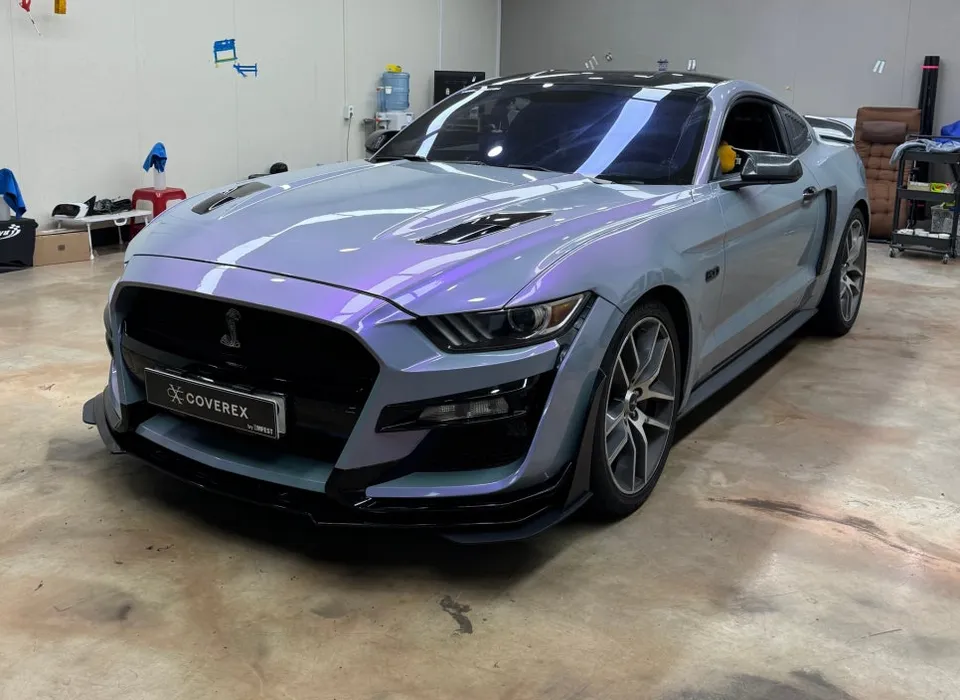 Ford Mustangのカーラッピング事例|費用目安・仕上がり 施工写真 1-3