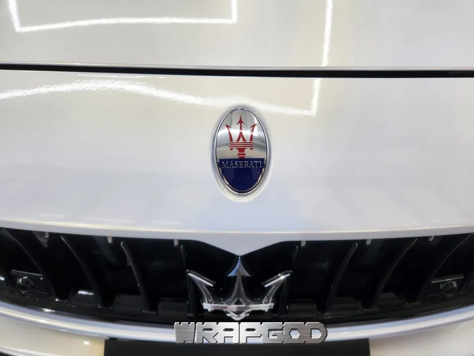 Maserati Ghibliのカーラッピング事例|費用目安・仕上がり 施工写真 2-3