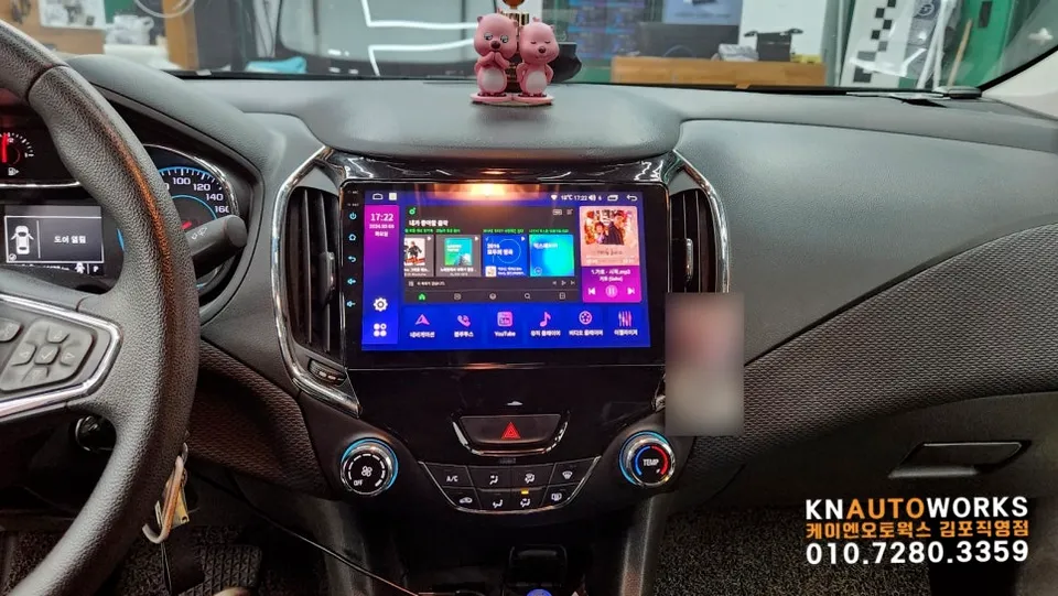 Chevrolet CruzeのAndroid Auto・CarPlay取付事例 写真