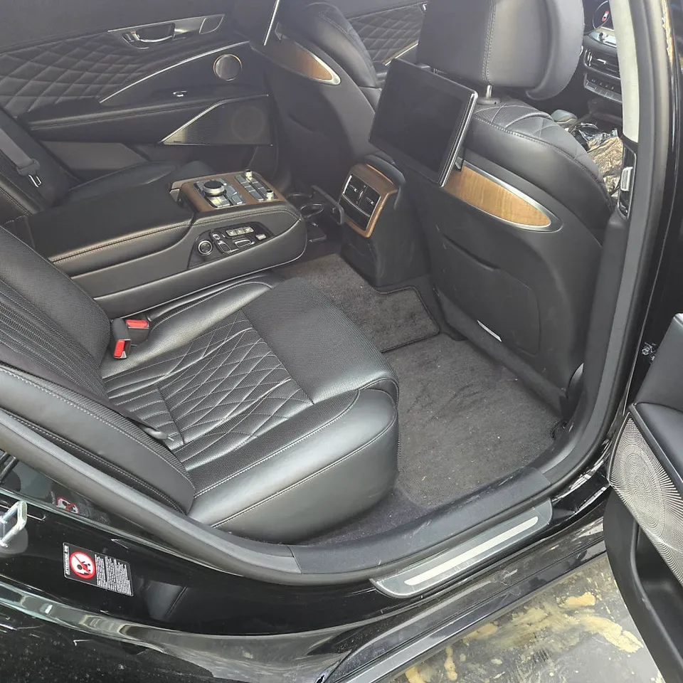 Kia K900のガラスコーティング事例|韓国での施工例 施工写真 3-2