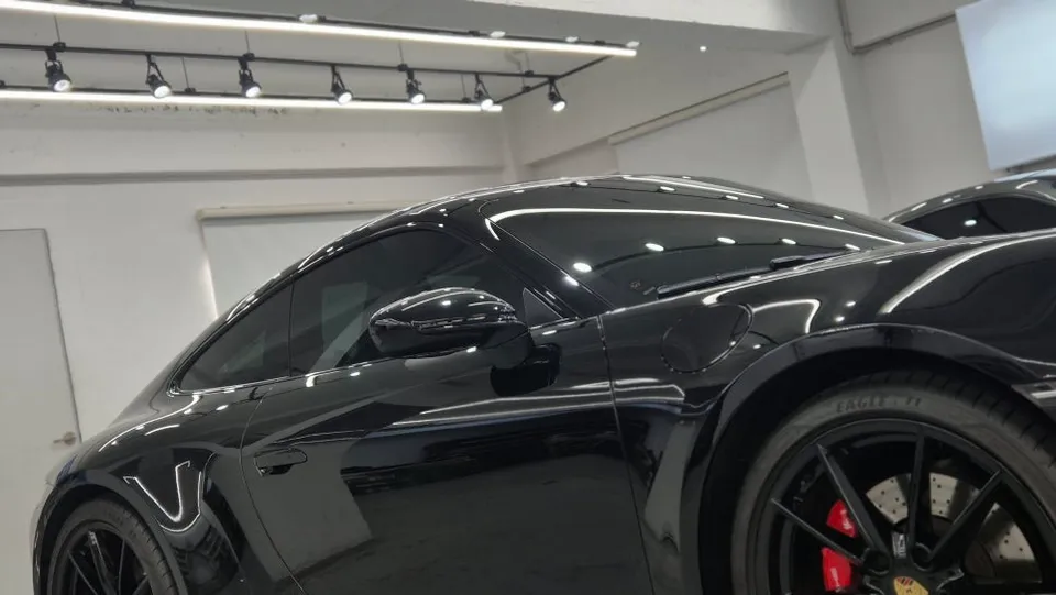 ポルシェ911のカーフィルム施工事例｜費用目安・仕上がり 施工写真 1-3