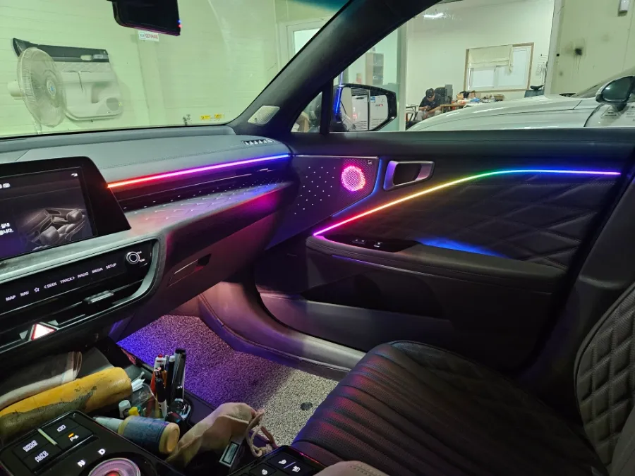 Kia K8 ambient lighting installation result