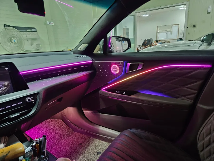 Kia K8 ambient lighting - Kia K8 Ambient Lighting Review — Enhanced Interior photo 3