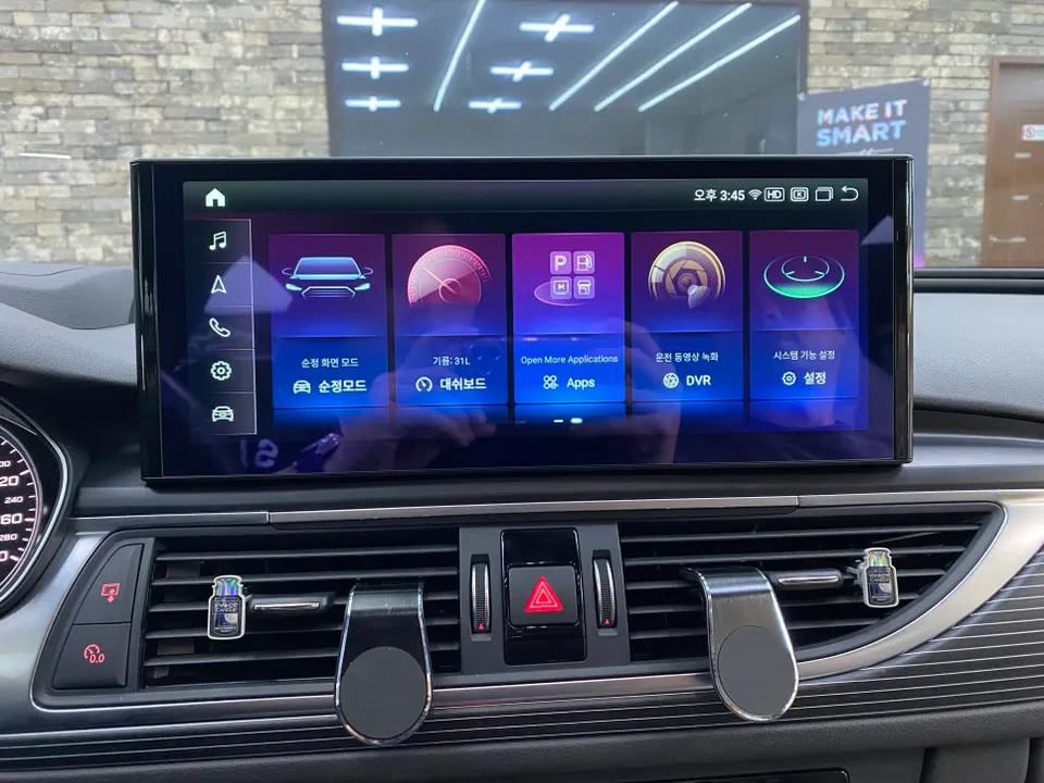 Audi A6のAndroid Auto・CarPlay取付事例 施工写真 3-1