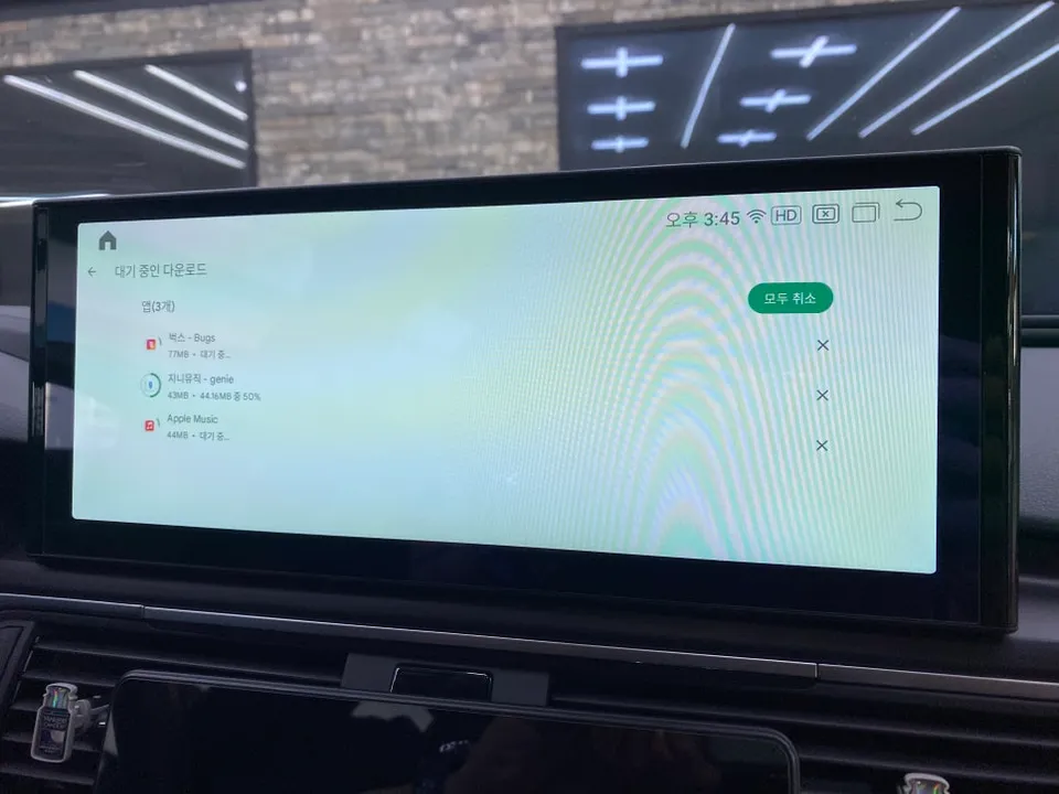 Audi A6のAndroid Auto・CarPlay取付事例 施工写真 4-2