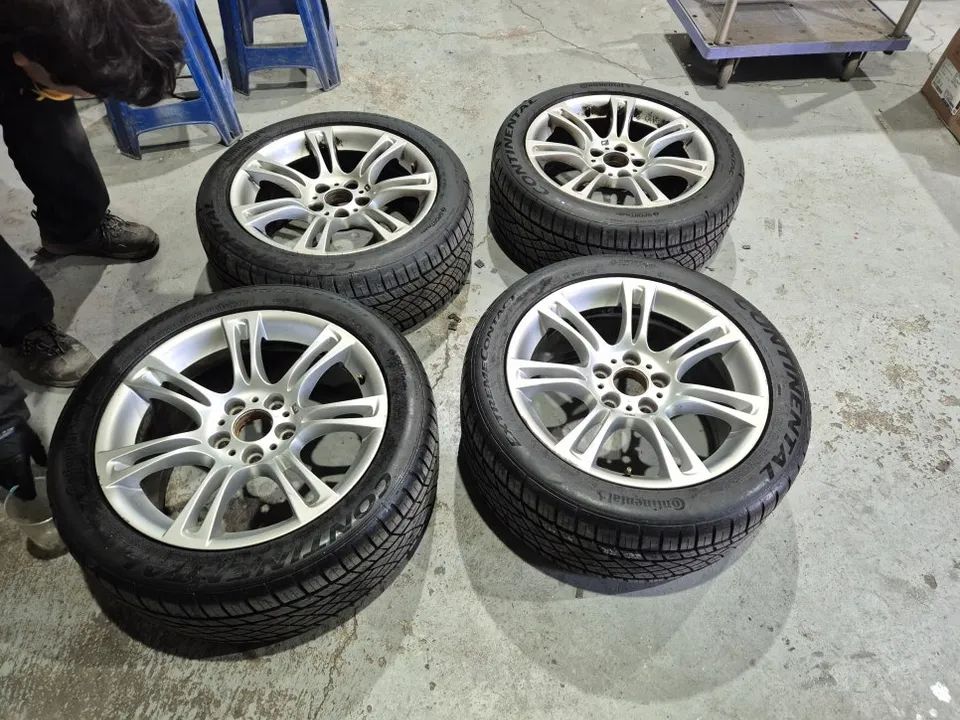 BMW 5 Series F10のホイールリペア・塗装事例 施工写真 1-1